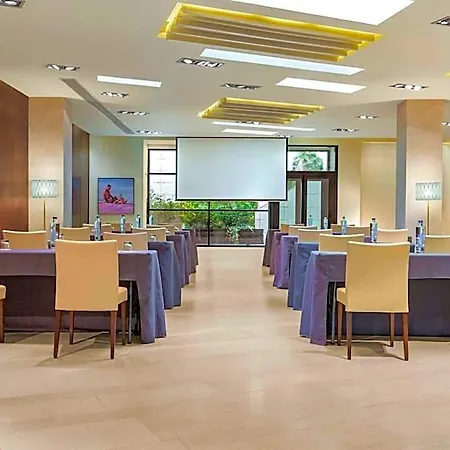 Hotel Nh 4*