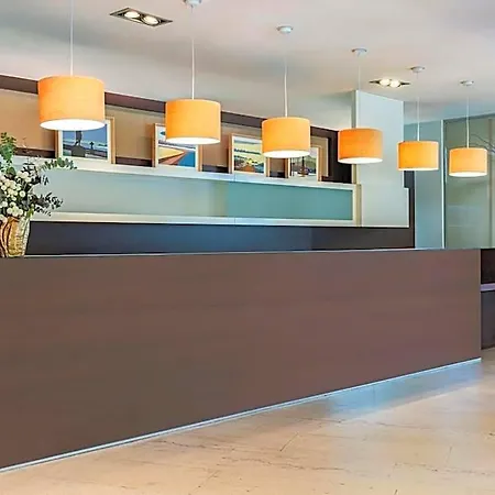 Hotel Nh 4*
