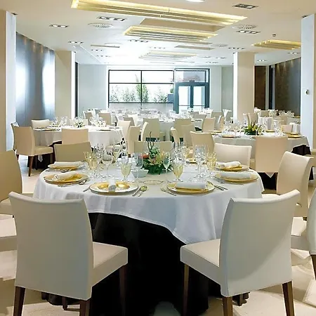 Nh Hotel Gijon