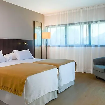 Hotel Nh 4*